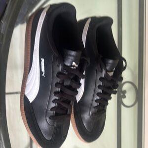 Puma Black and White Sneakers with Classic Design